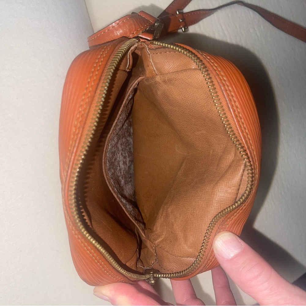 Louis Vuitton Brown Leather Crossbody Bag - Picture 6 of 6